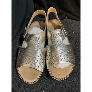 Naturalizer Scout2 Gold Sling Back Sandals 9.5 N
